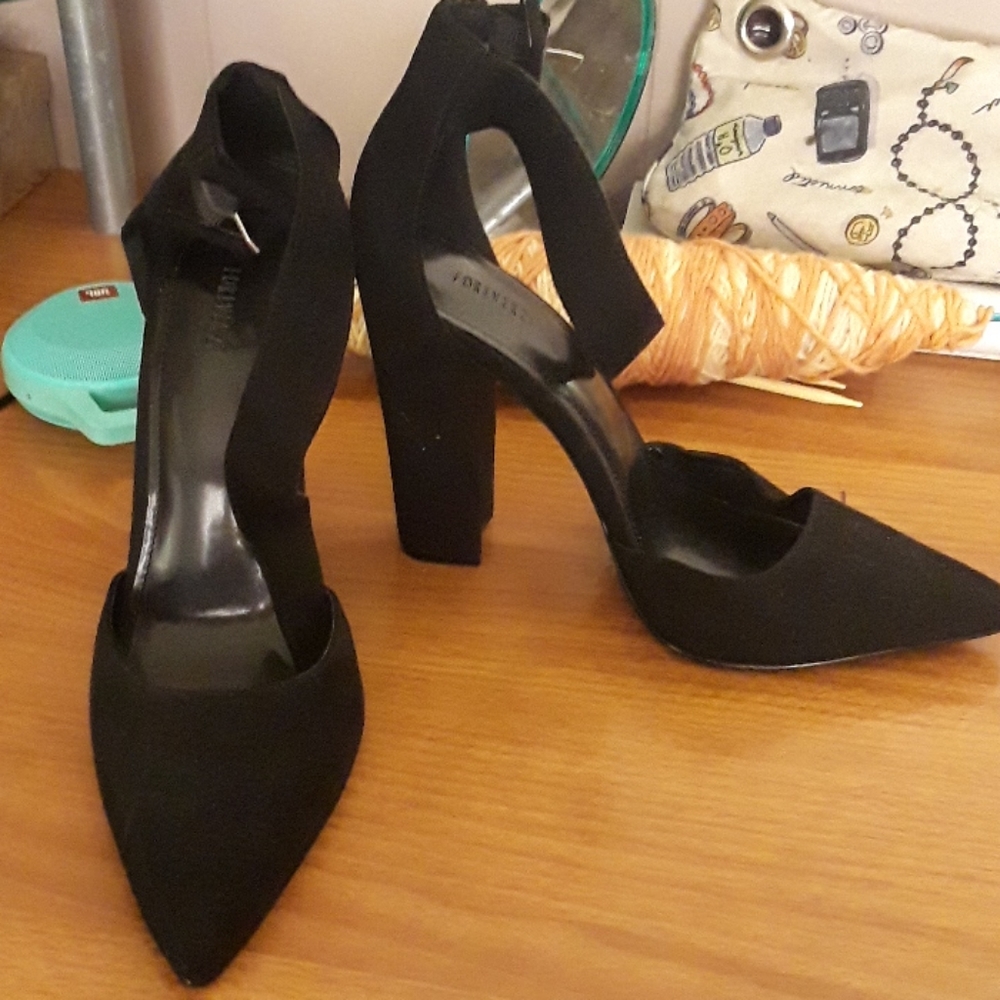 Black shoes.